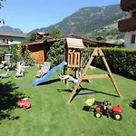 Apartment Gaestehaus Schernthaner *