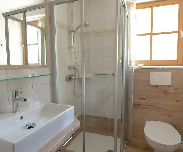 Gaestehaus Schernthaner 多弗加斯坦