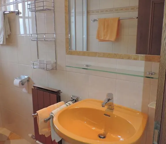 公寓 Gaestehaus Schernthaner *